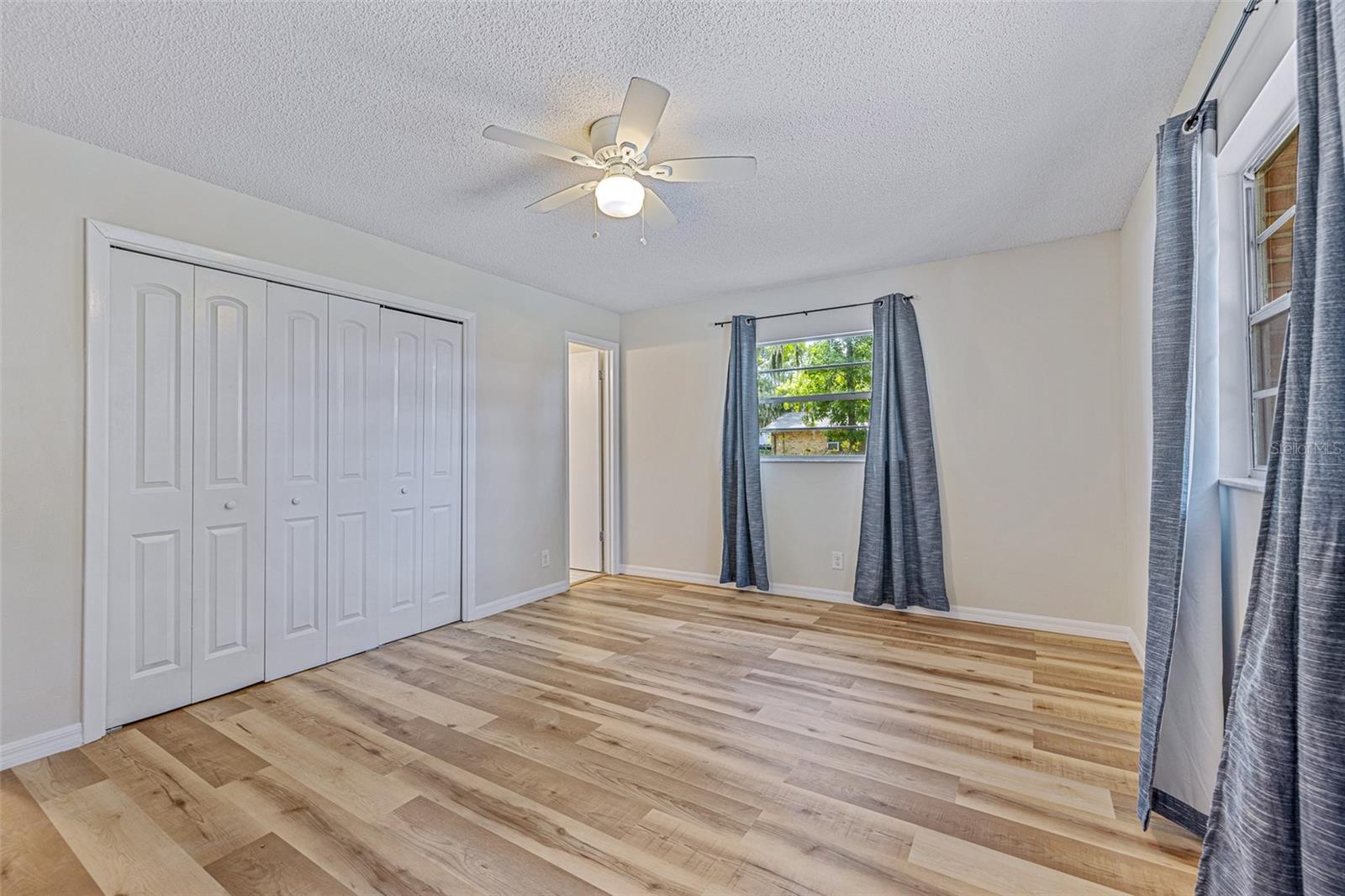 BEACON WOODS UNIT 01 - Residential