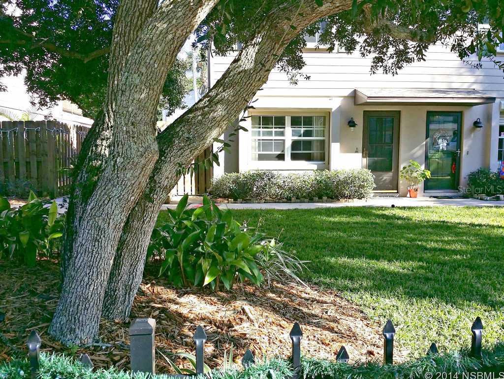 Perfect location! Priced to sell! Half block to Flagler Ave. restaurants, shops & bars. 4 blocks to beach! Great quiet end unit town home with extra large outdoor patio perfect pot garden, grilling and entertaining. Washer/ Dryer hook up & utility sink in very spacious garage. Additional guest parking. Investment property potential with minimum vacation lease, or annual rental. Pet friendly to owners. New roof in 2013. Plenty of closet space. This is a fantastic home with great potential and it will not last long! ;Water: City