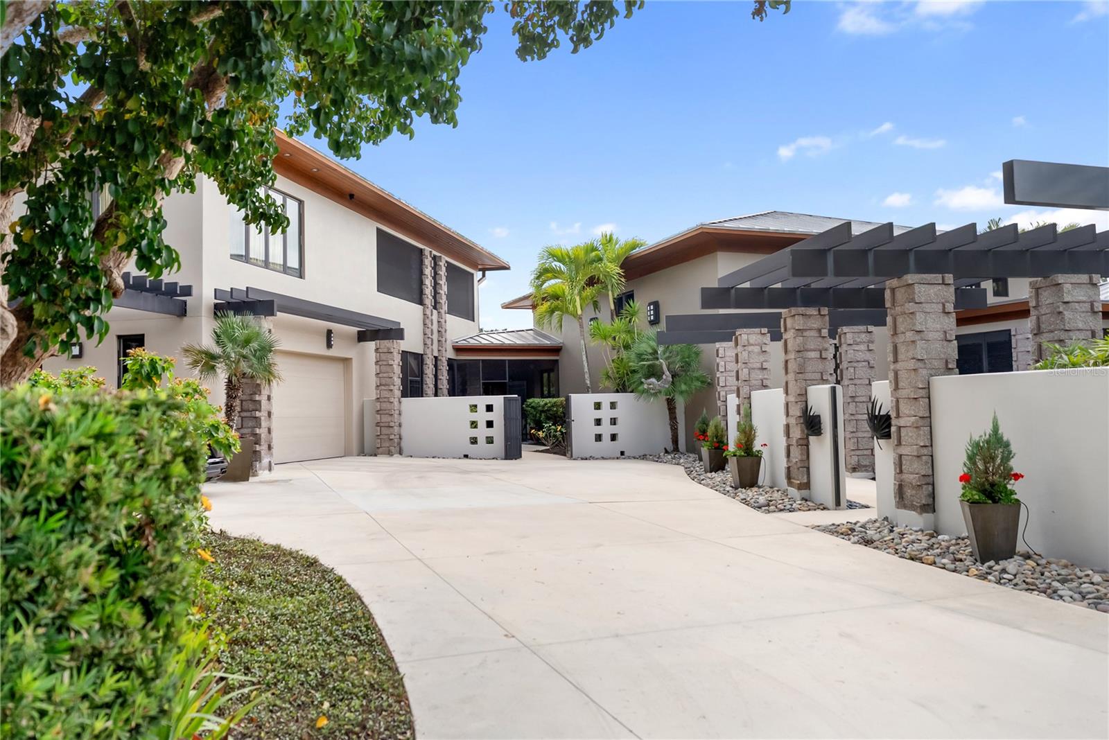 OYSTER BAY ESTATES - Residential