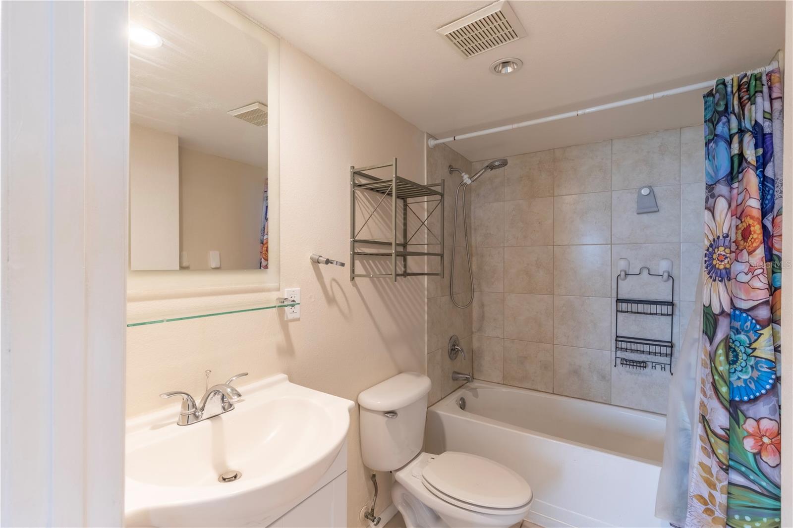 LAKESIDE CROSSING CONDO - Residential