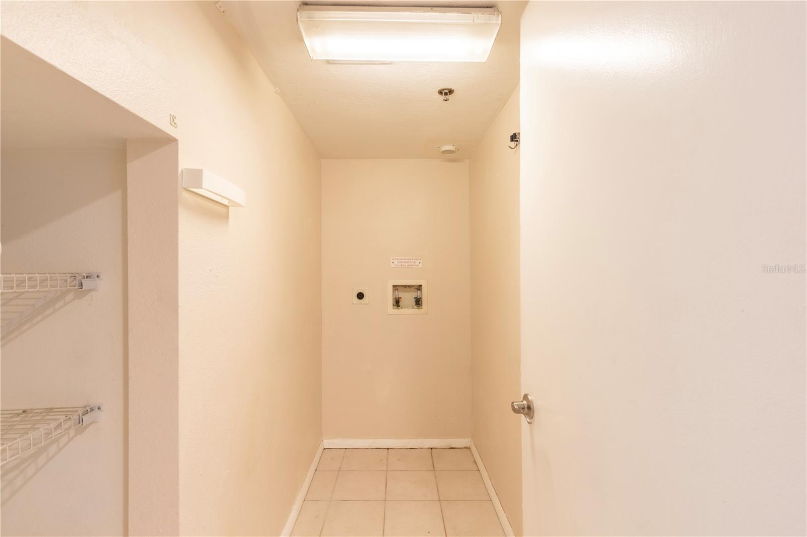 LAKESIDE CROSSING CONDO - Residential