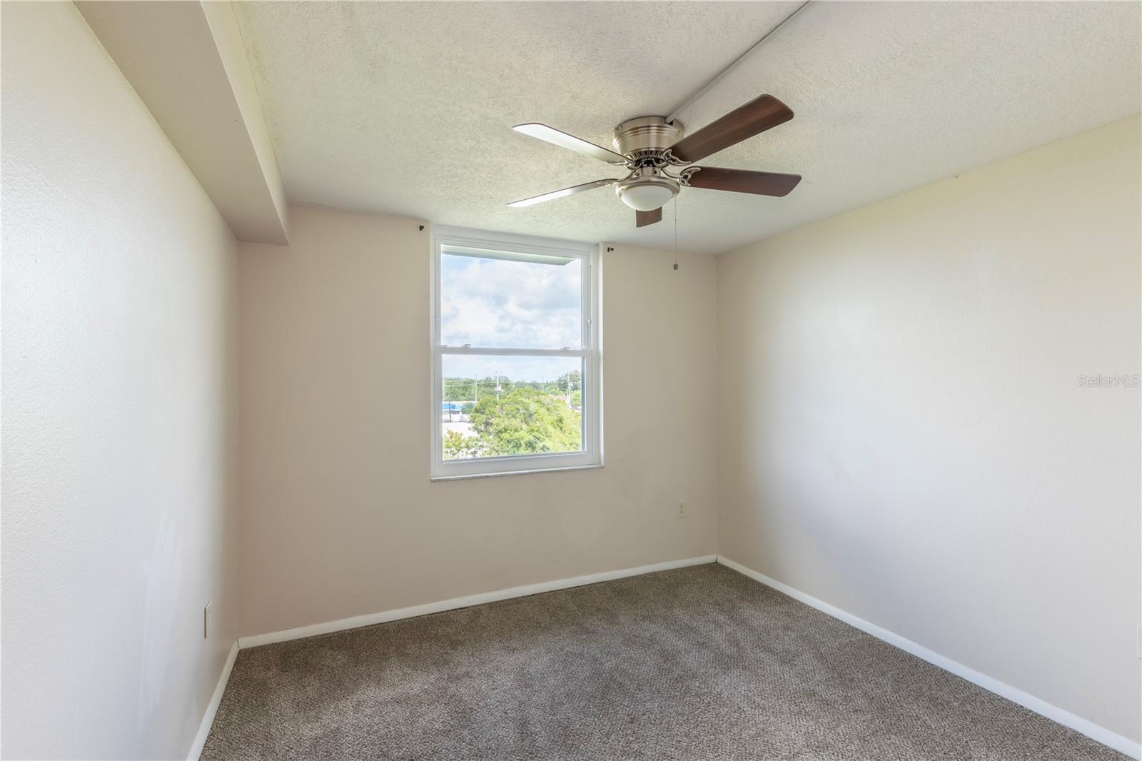 LAKESIDE CROSSING CONDO - Residential
