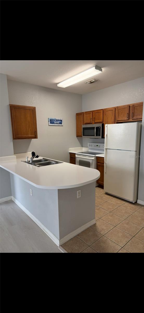 VILLA VALENCIA BLDG #8103 - Residential