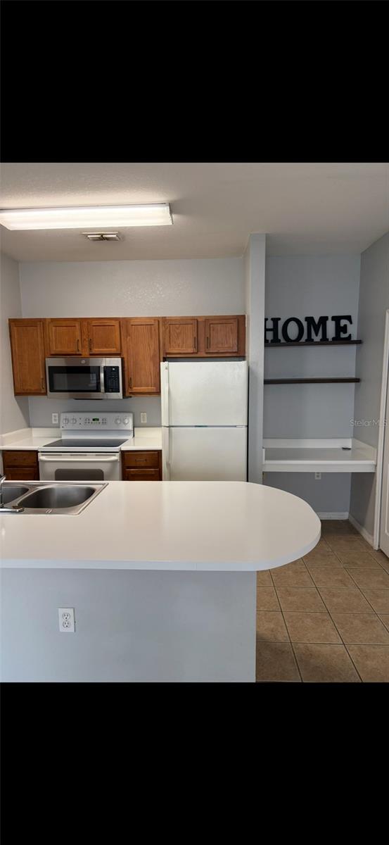 VILLA VALENCIA BLDG #8103 - Residential