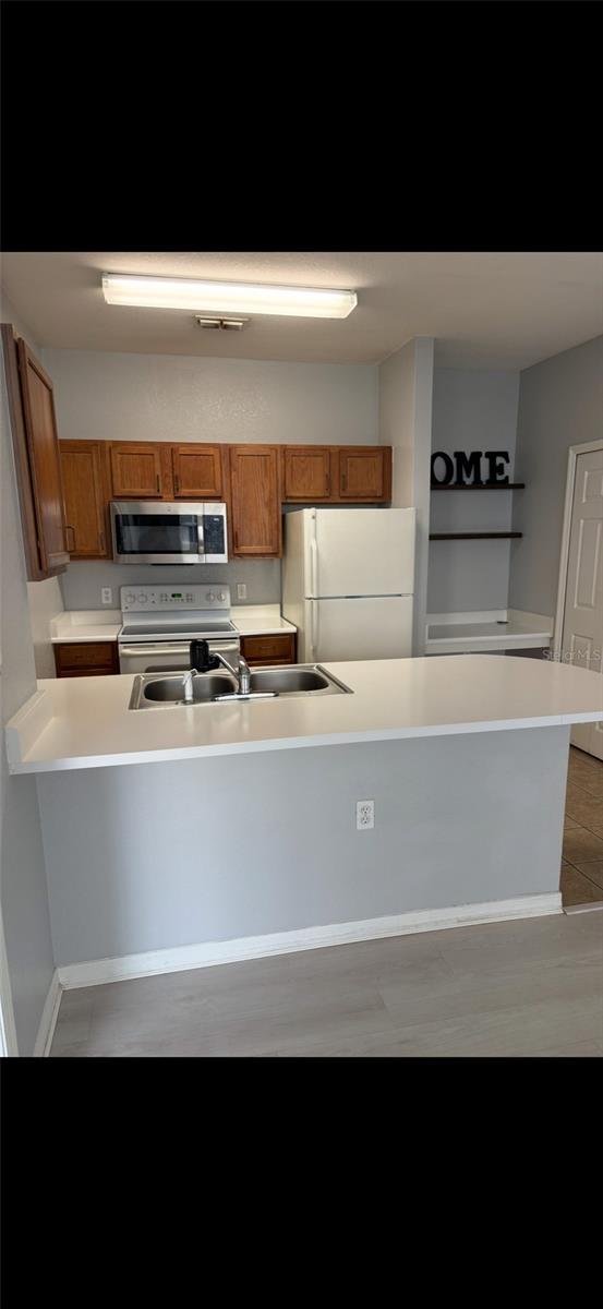VILLA VALENCIA BLDG #8103 - Residential