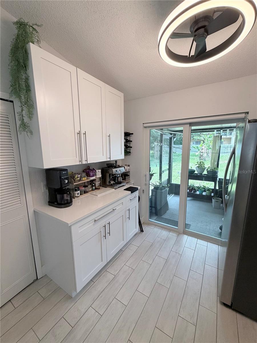 UNIVERSITY PLACE - Residential Lease