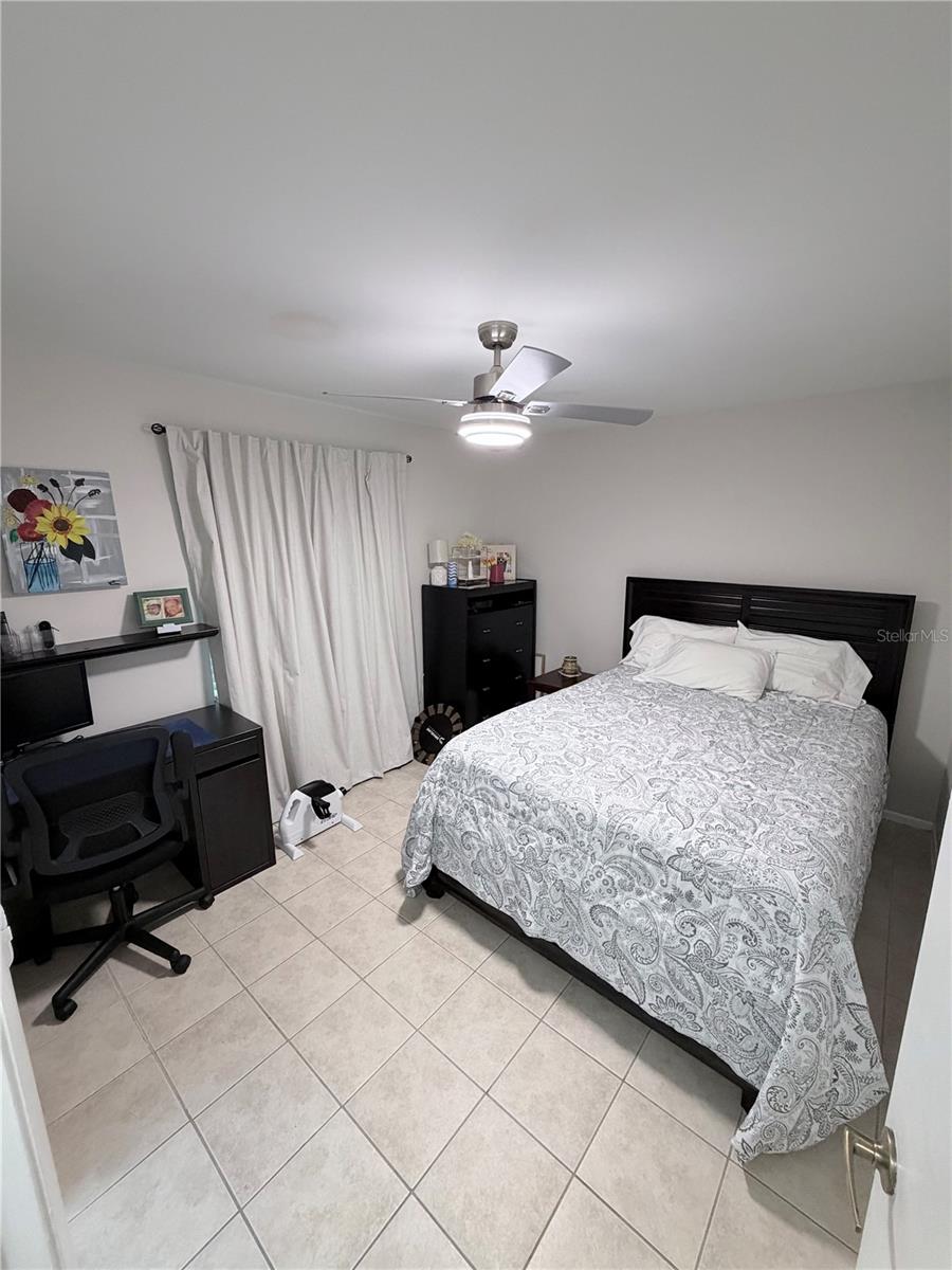 UNIVERSITY PLACE - Residential Lease