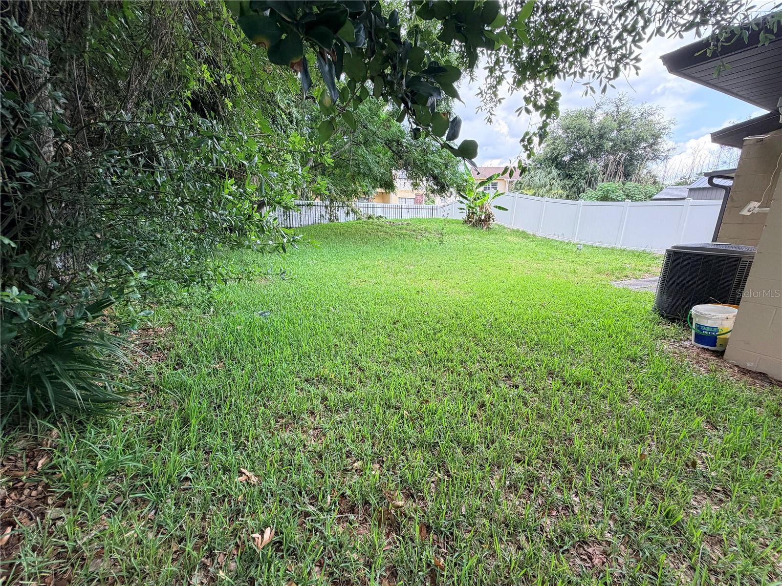 UNIVERSITY PLACE - Residential Lease