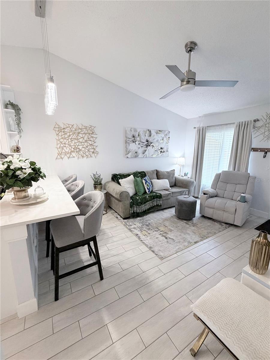 UNIVERSITY PLACE - Residential Lease