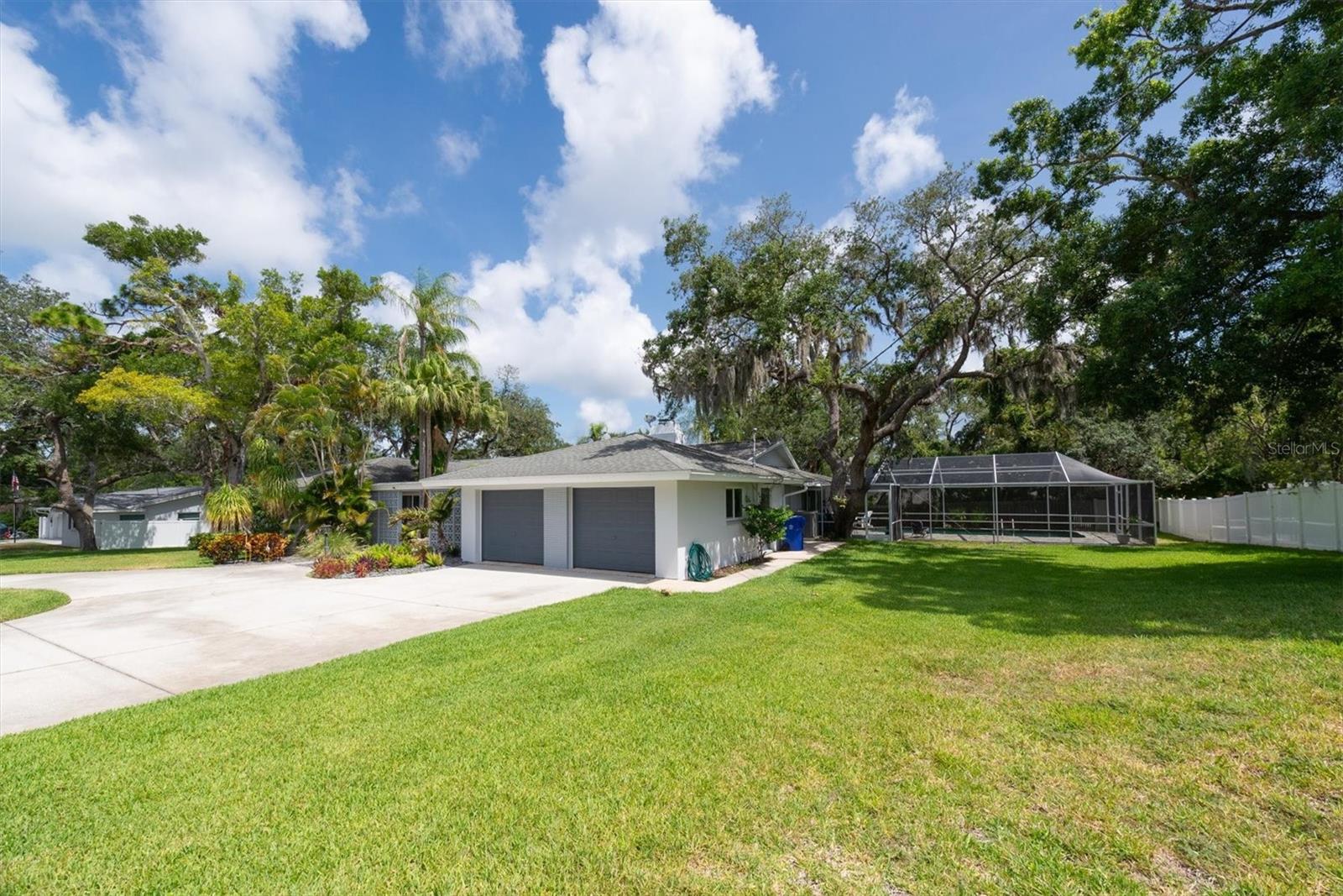 FAIRWAY ESTATES 4TH ADD - Residential