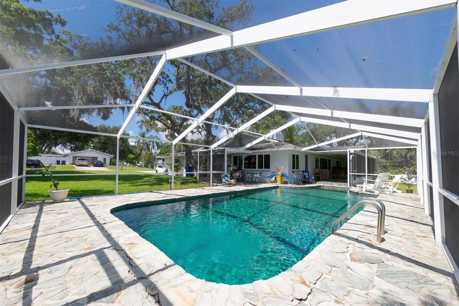 FAIRWAY ESTATES 4TH ADD - Residential
