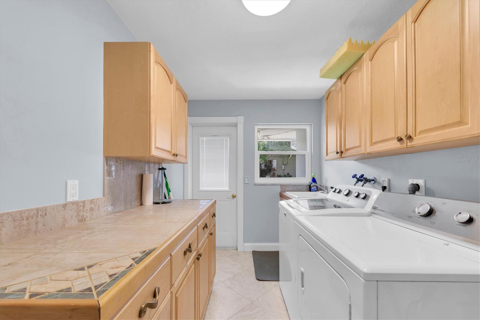 FAIRWAY ESTATES 4TH ADD - Residential