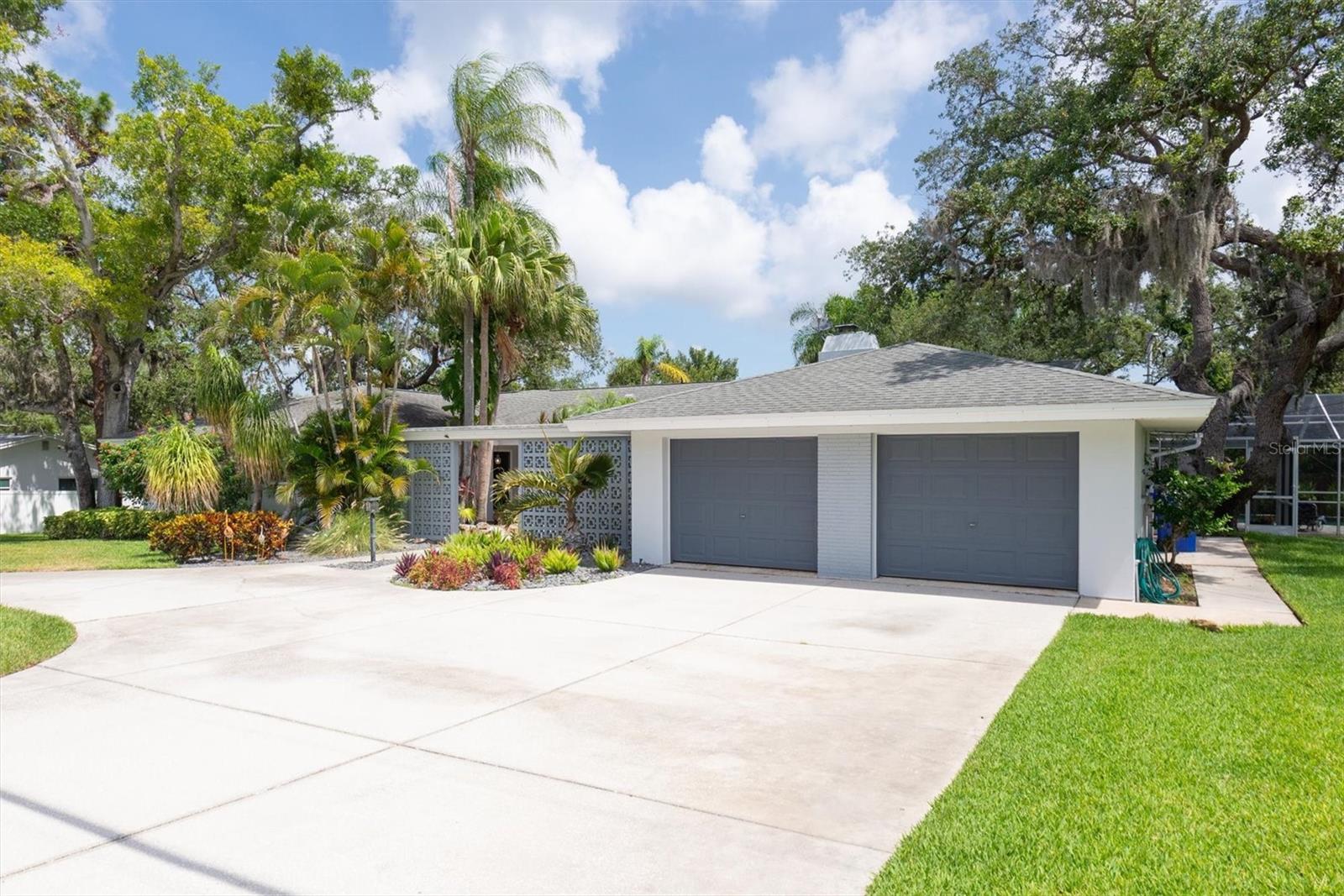 FAIRWAY ESTATES 4TH ADD - Residential