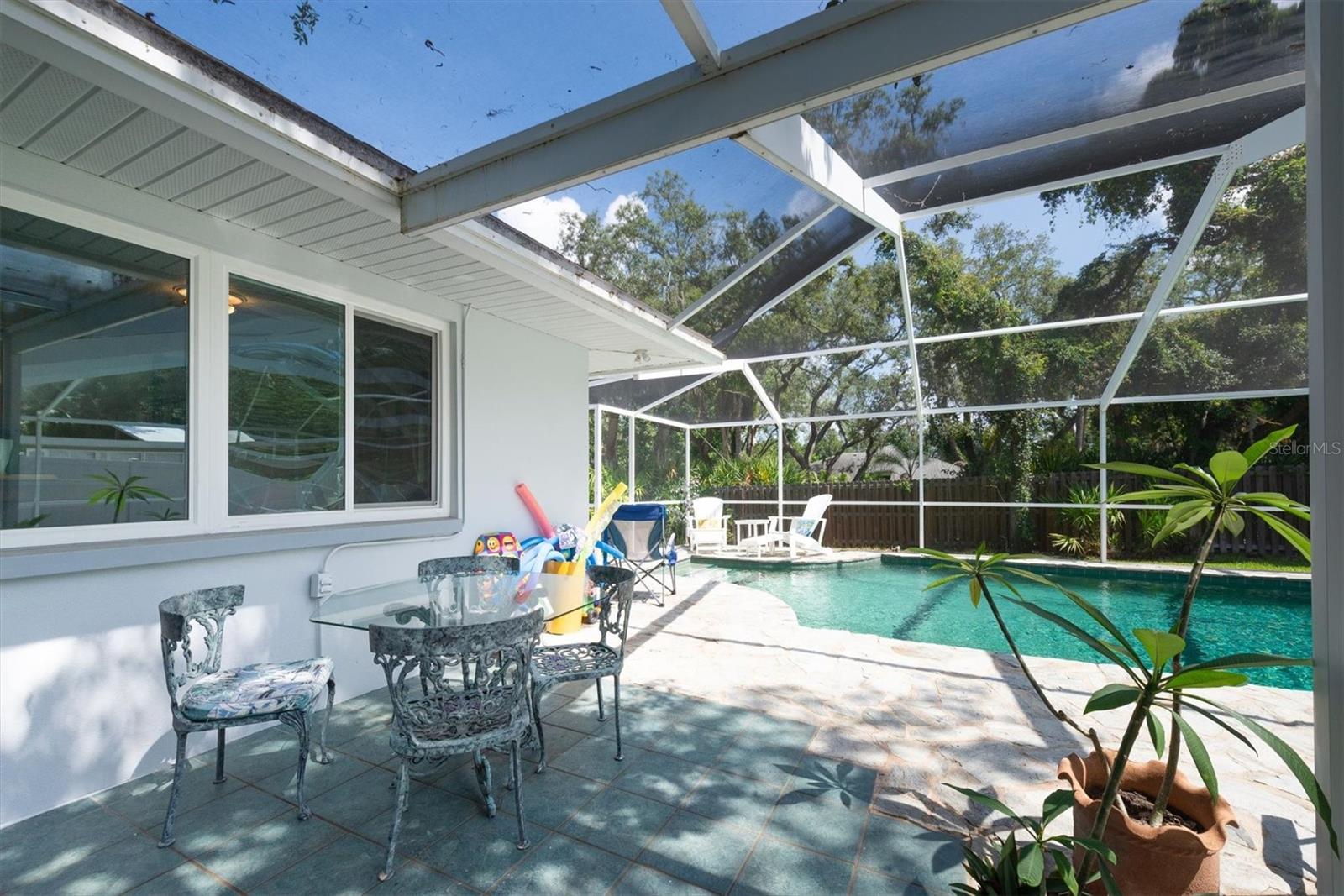 FAIRWAY ESTATES 4TH ADD - Residential
