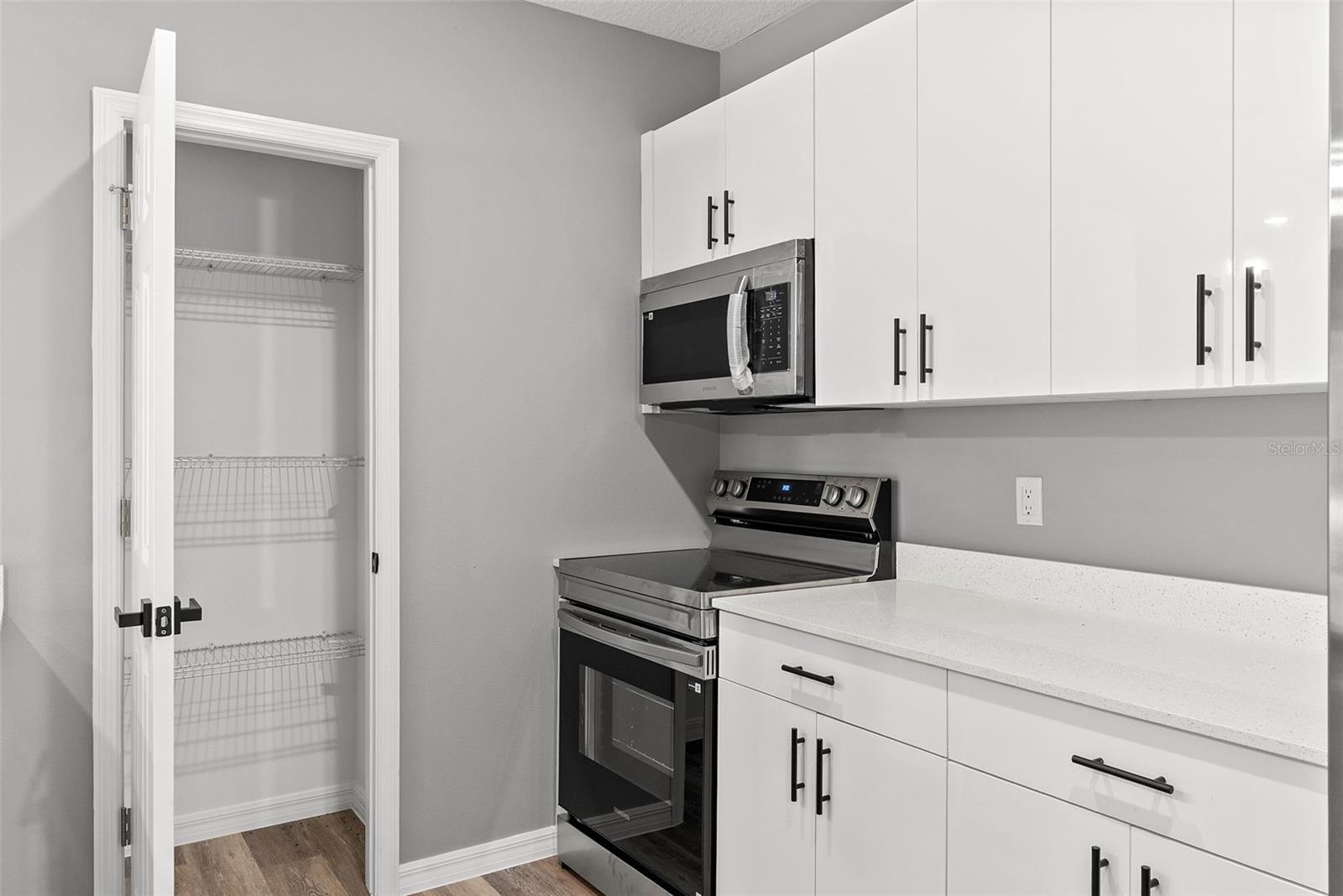 SPRING LAKE VILL 06 - Residential