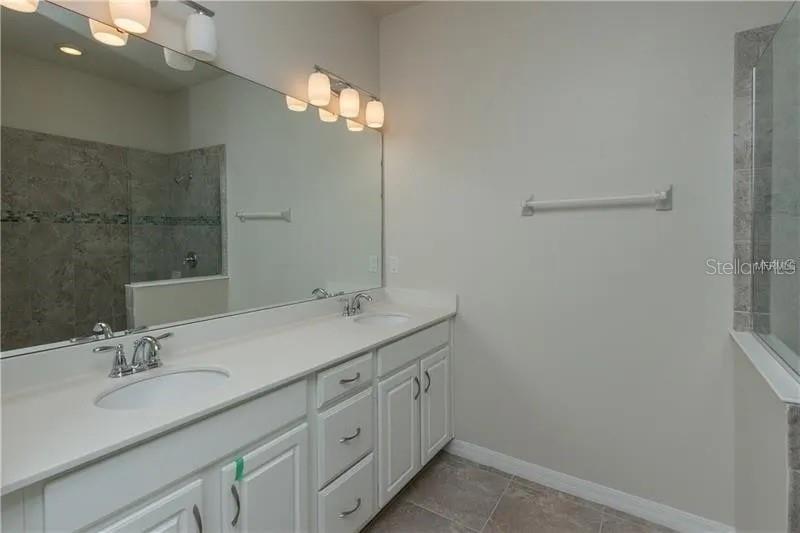 TAPESTRY PH 2 - Residential Lease