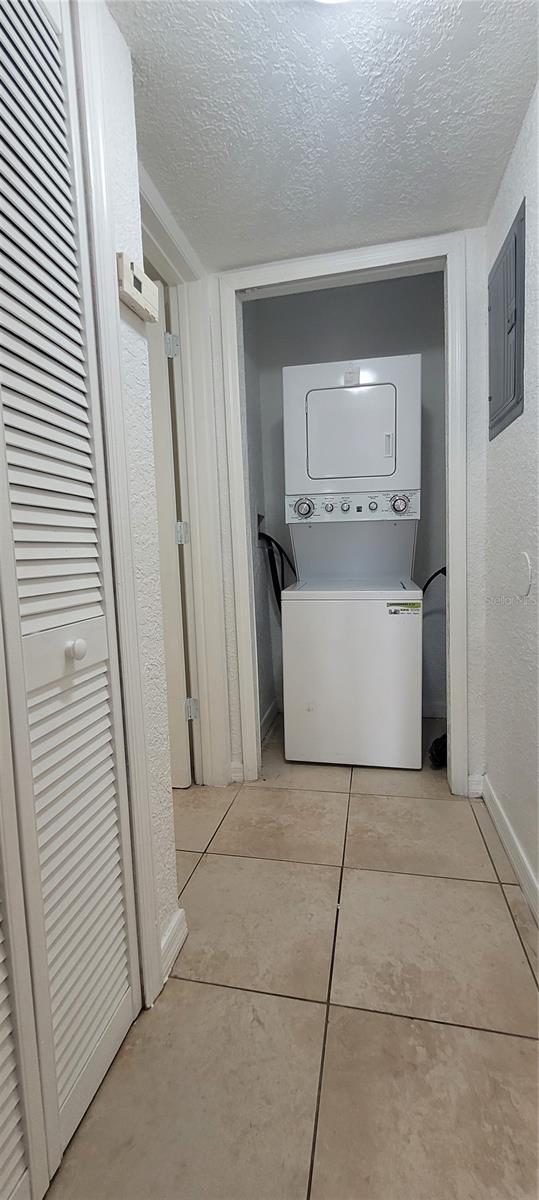 METRO/MICHIGAN PARK CONDO - Residential Lease