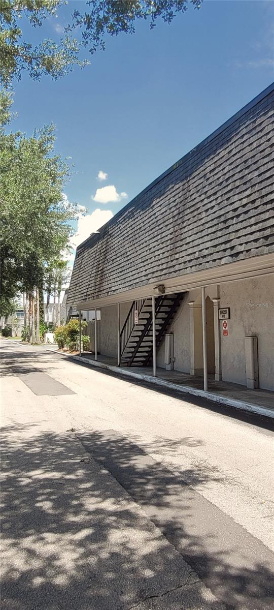 METRO/MICHIGAN PARK CONDO - Residential Lease