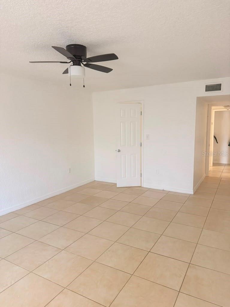 METRO/MICHIGAN PARK CONDO - Residential Lease