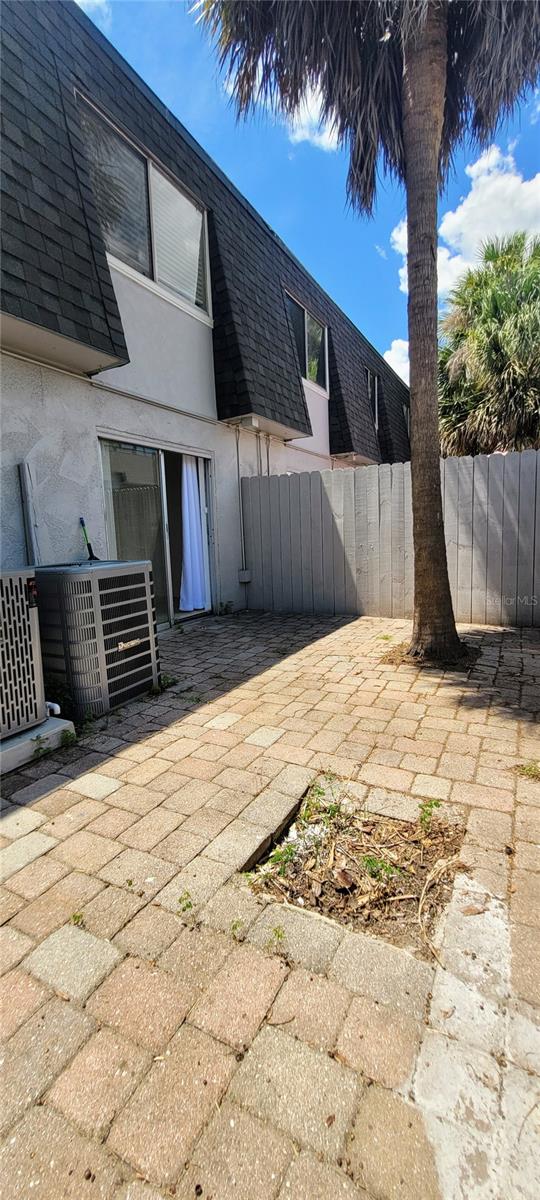 METRO/MICHIGAN PARK CONDO - Residential Lease