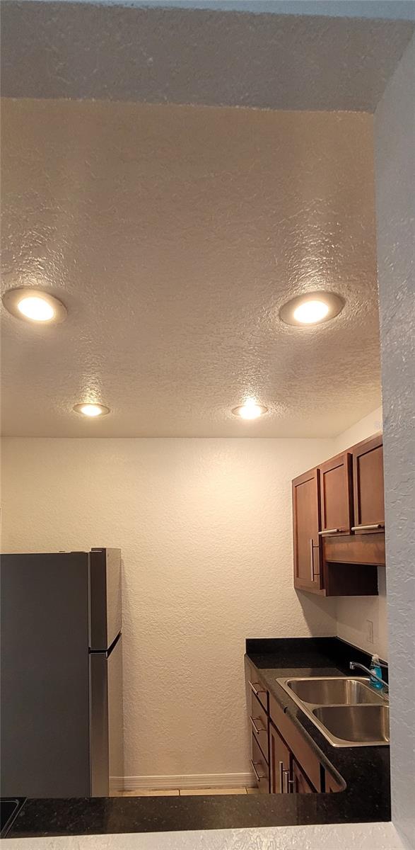 METRO/MICHIGAN PARK CONDO - Residential Lease