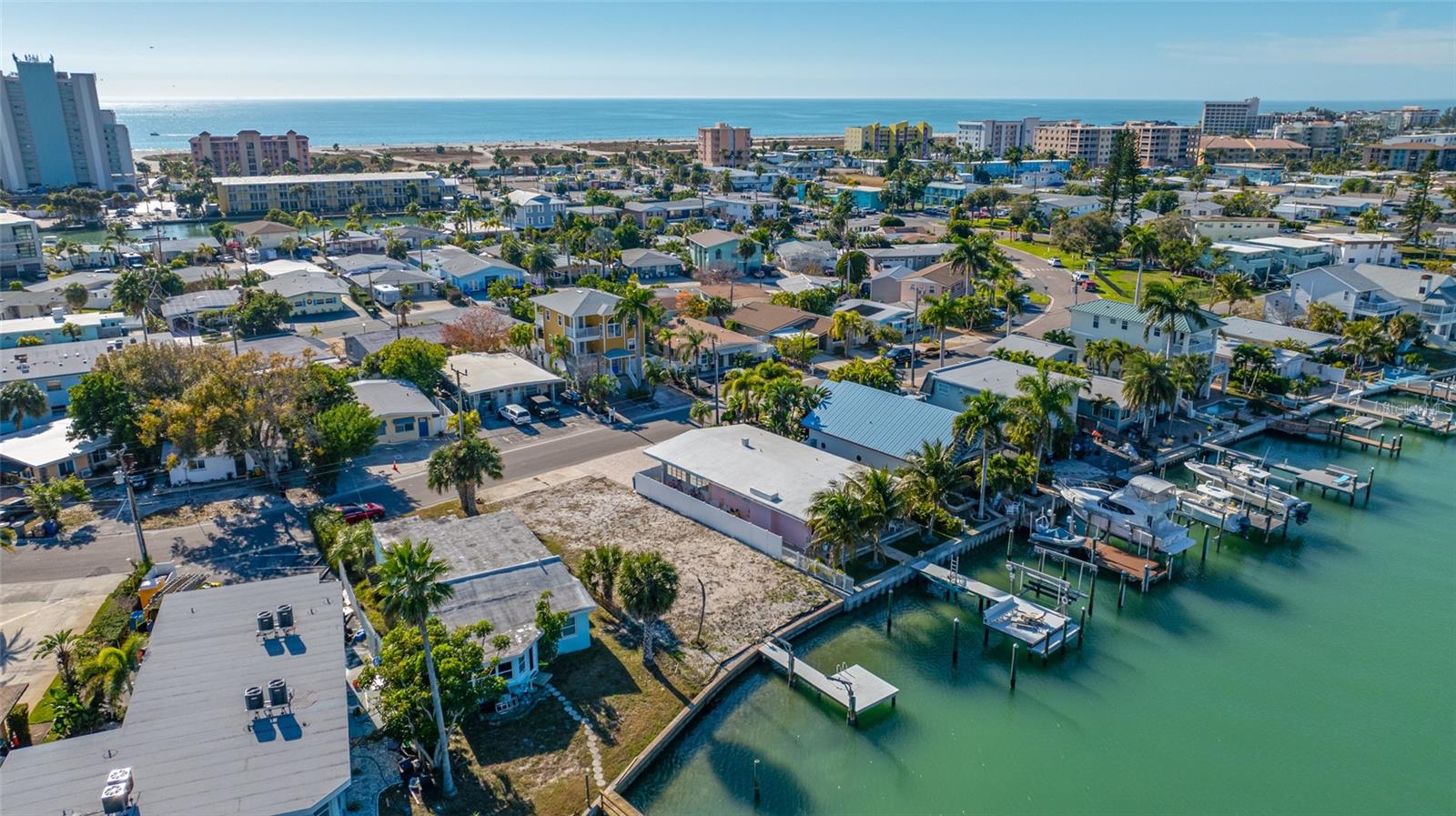 ISLE OF PALMS - Land