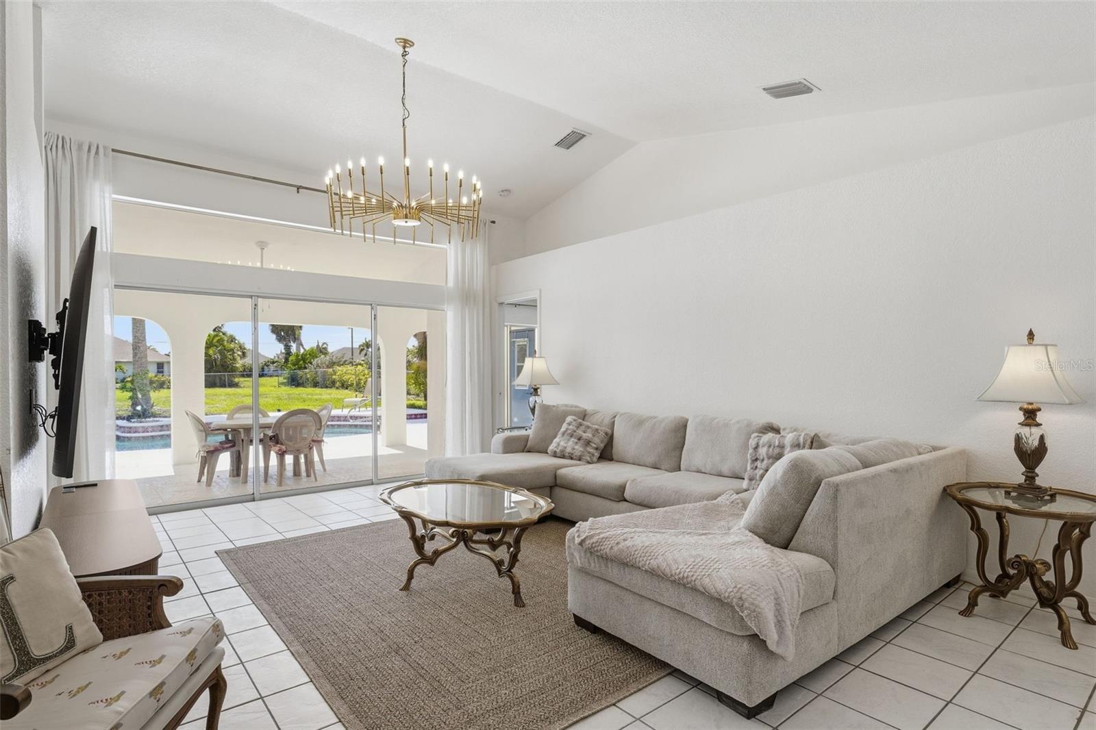 ROTONDA WEST PINEHURST - Residential
