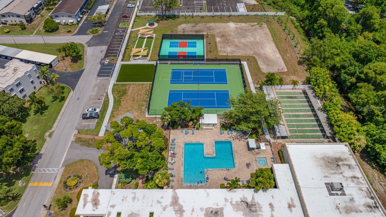 FIVE TOWNS OF ST PETE - Residential