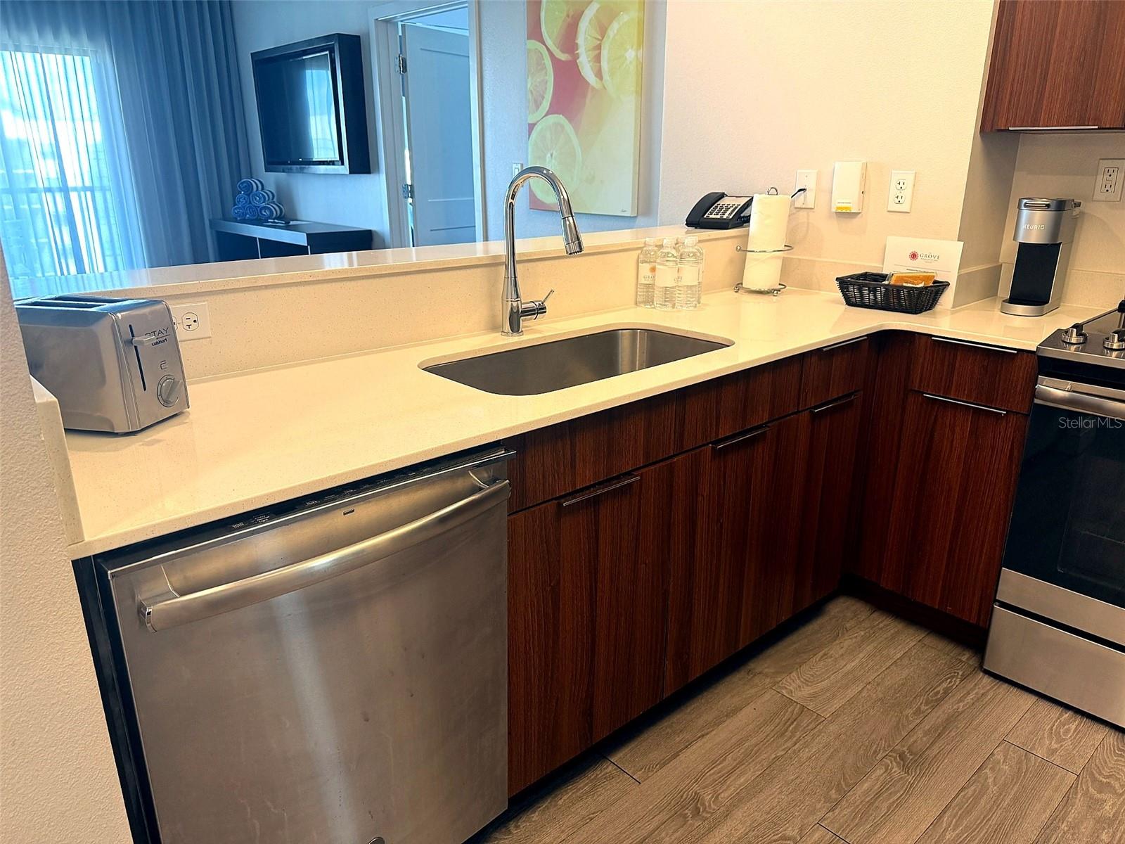 GROVE RESIDENCE & SPA HOTEL CONDO II - Residential