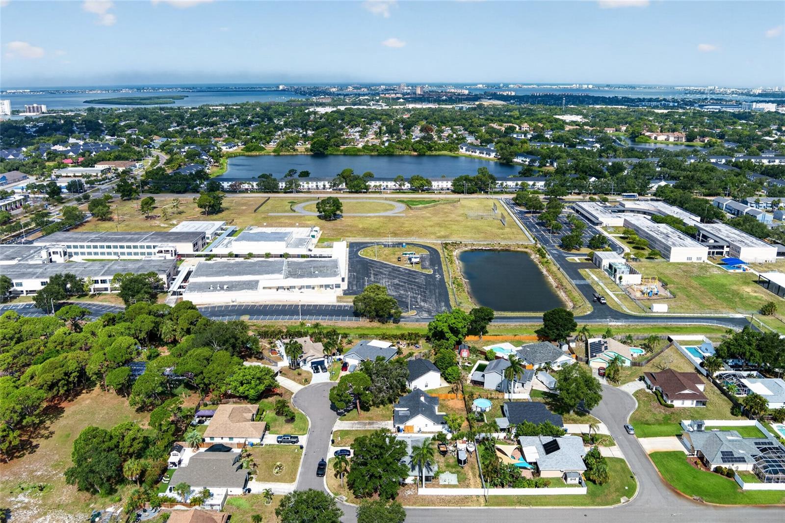 ARLINGTON PARK - Residential