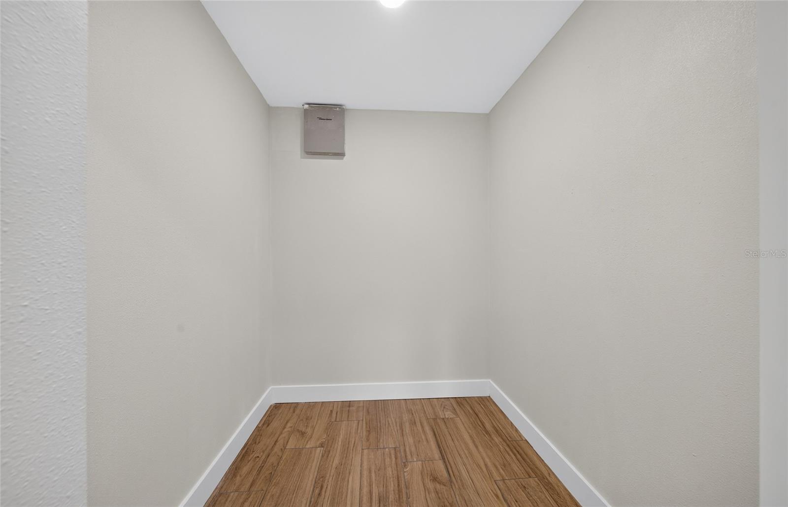 ARLINGTON PARK - Residential