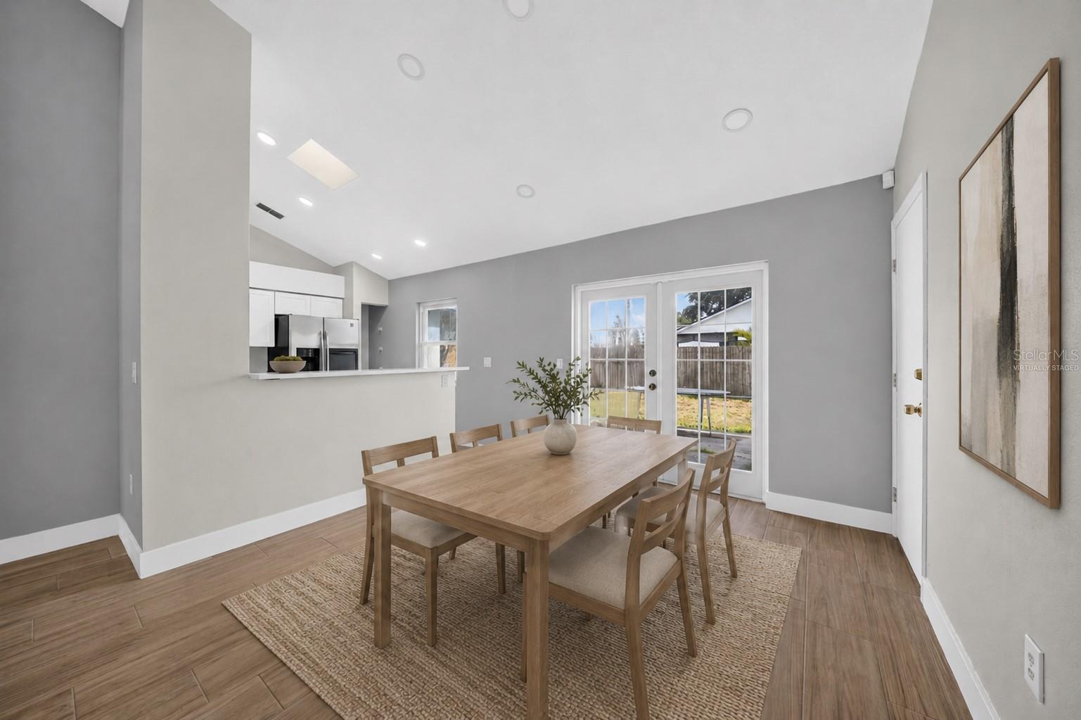 ARLINGTON PARK - Residential