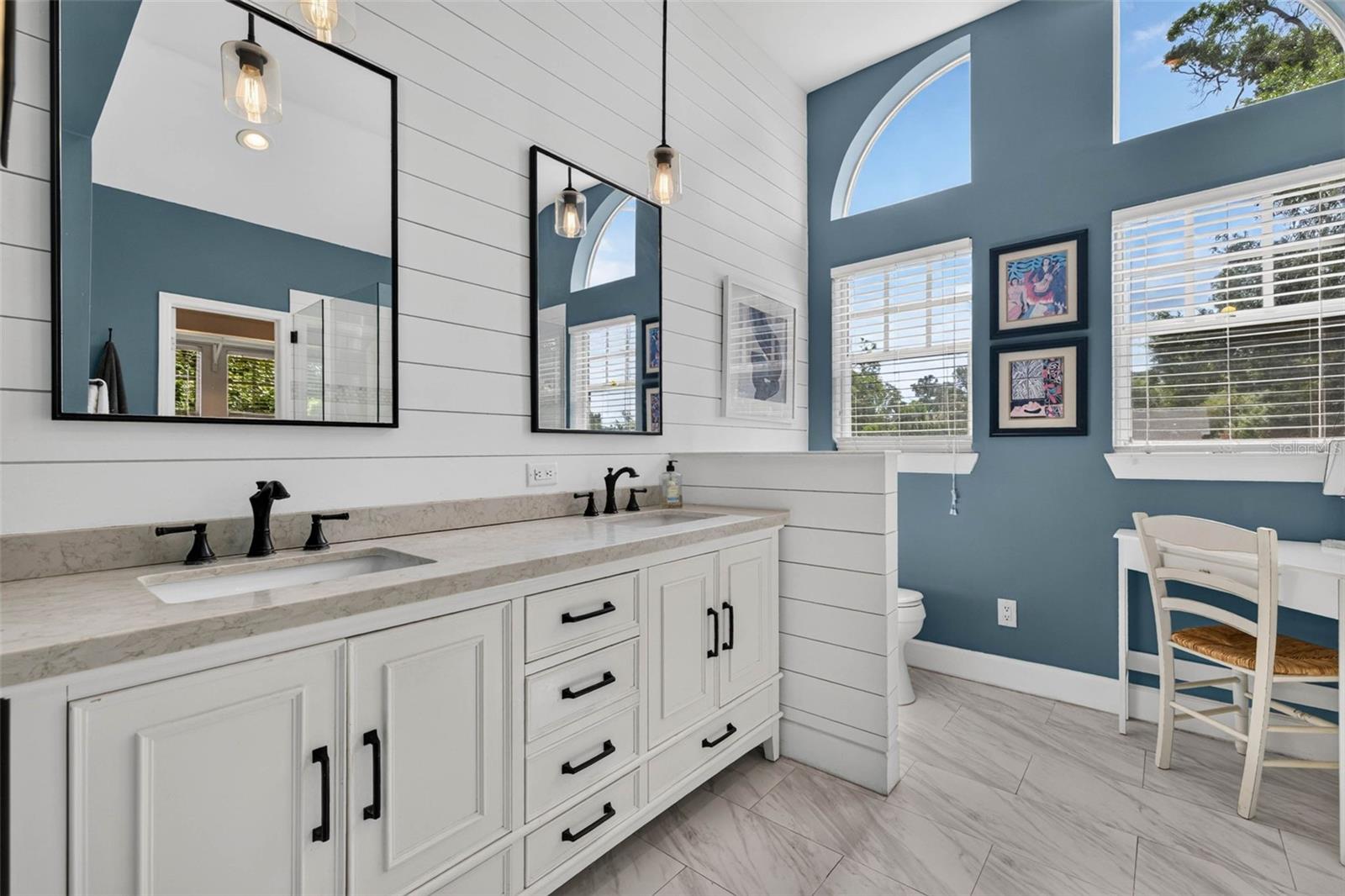 FLORIDA HEIGHTS - Residential