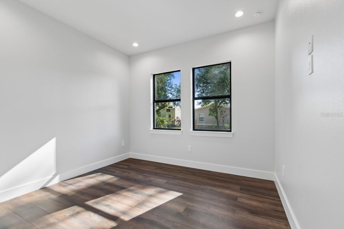 HAMNERS W E WONDERLAND ACRES - Residential