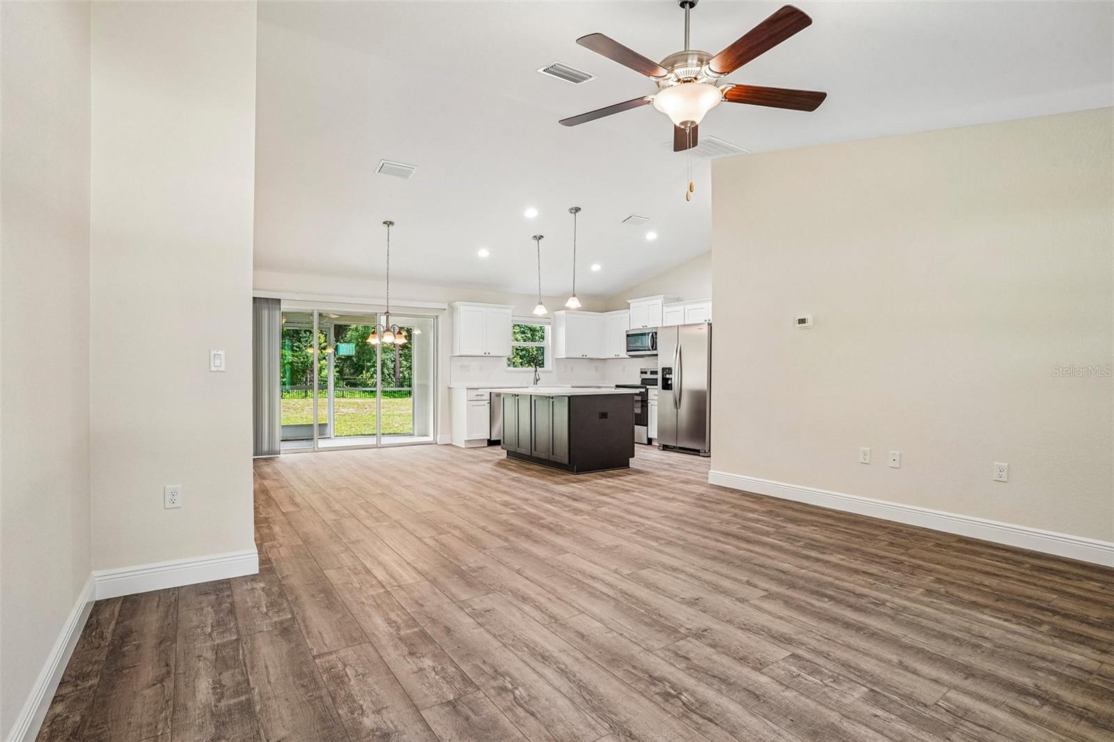 CITRUS SPGS UNIT 20 - Residential
