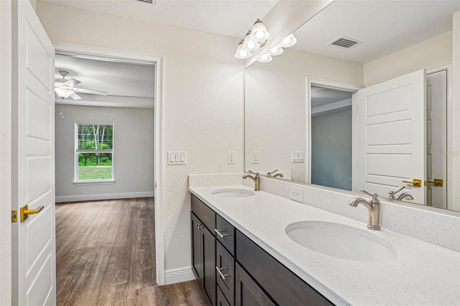 CITRUS SPGS UNIT 20 - Residential