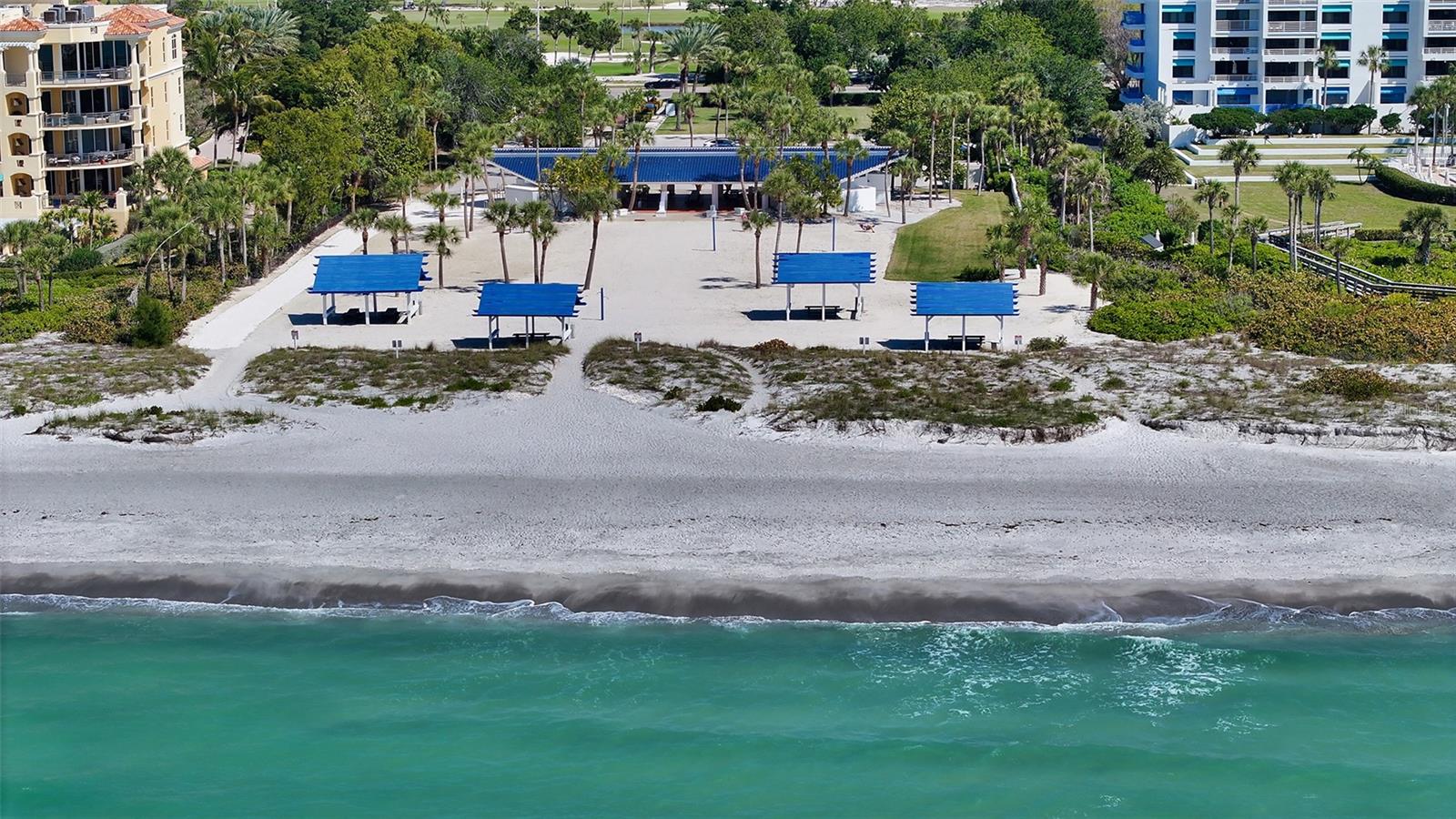 BAY ISLES - Residential