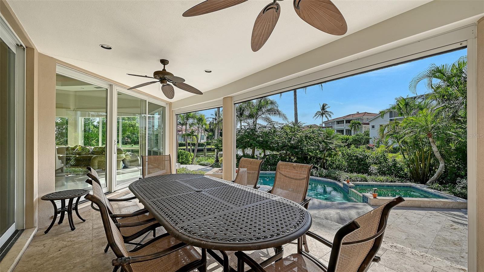 BAY ISLES - Residential