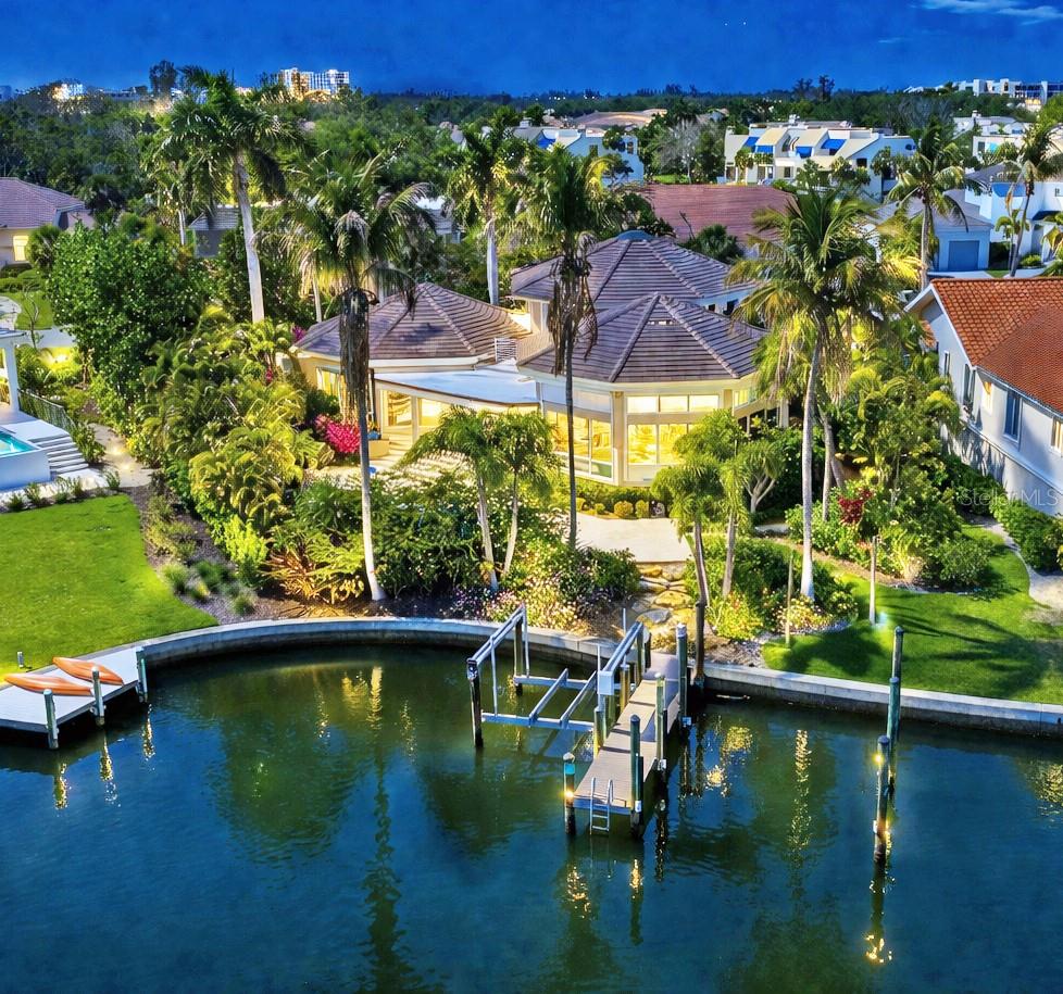 BAY ISLES - Residential