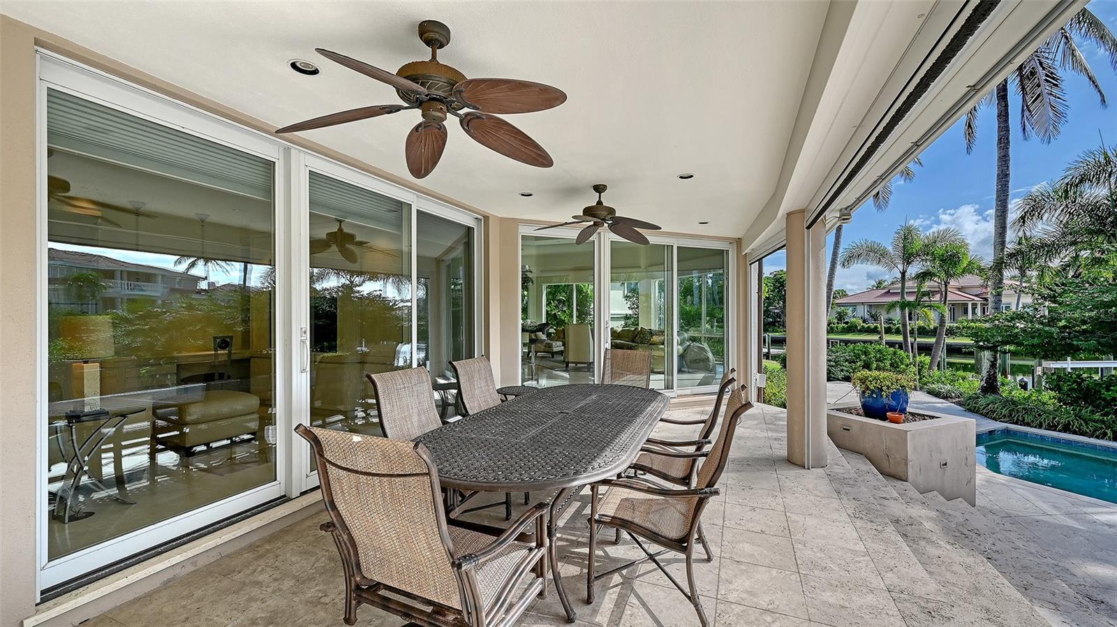 BAY ISLES - Residential