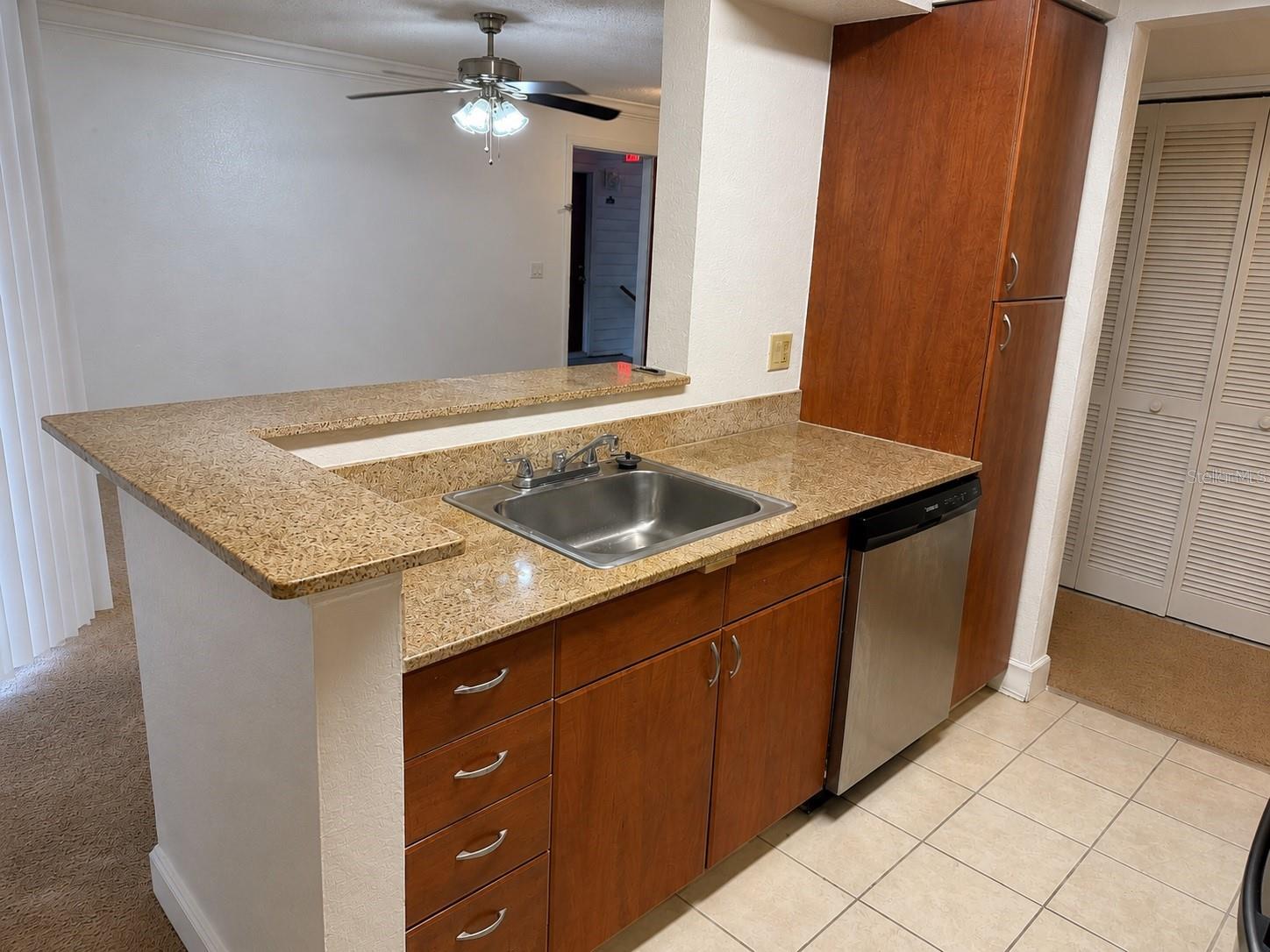 LEXINGTON PLACE CONDO - Residential