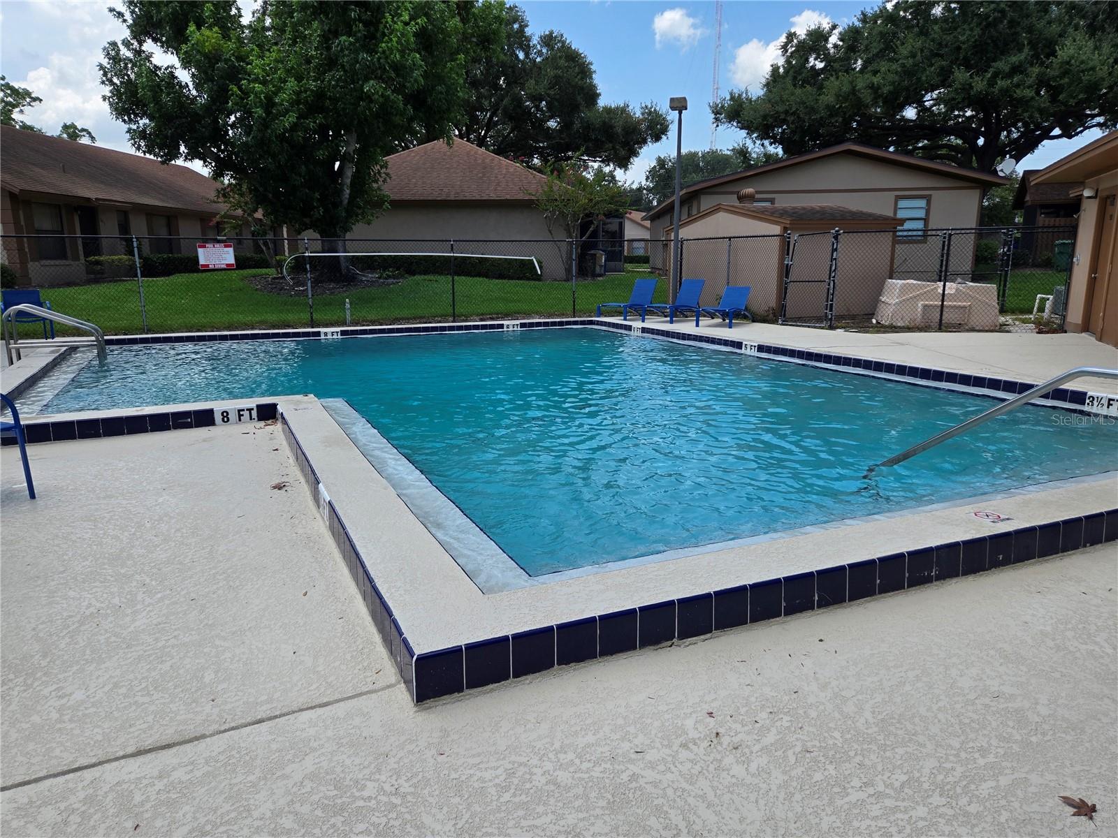 TOWNHOMES WINTER GARDEN - Residential