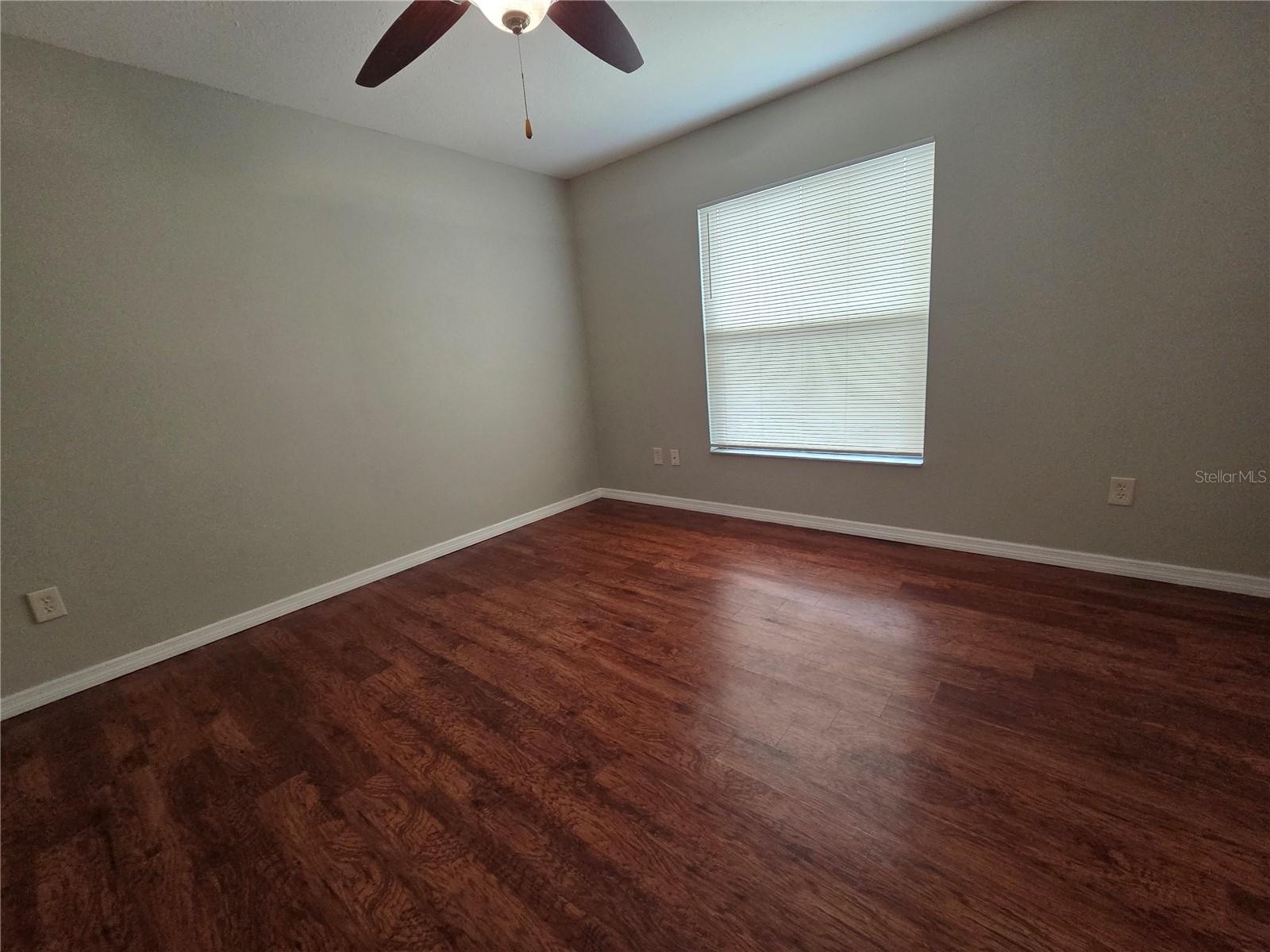 TOWNHOMES WINTER GARDEN - Residential