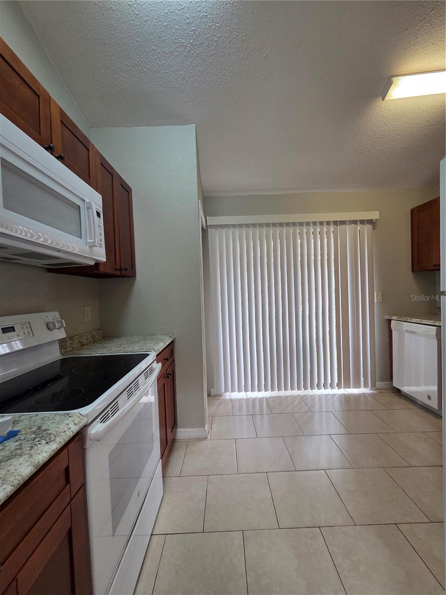 TOWNHOMES WINTER GARDEN - Residential