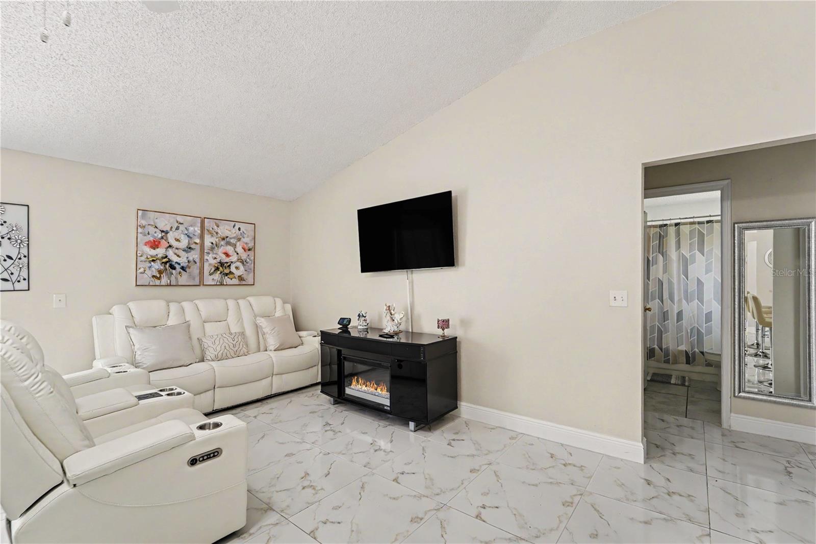 LAKE PADGETT SOUTH - Residential