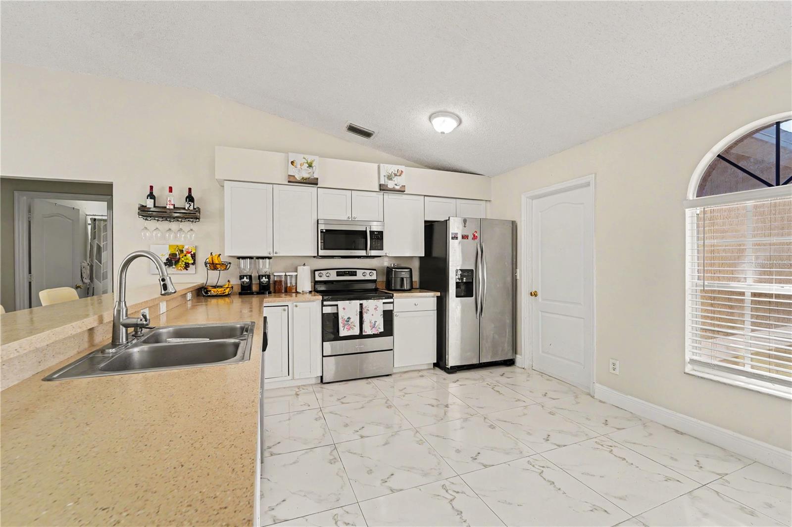LAKE PADGETT SOUTH - Residential