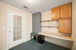 RIVER RETREATS - Residential