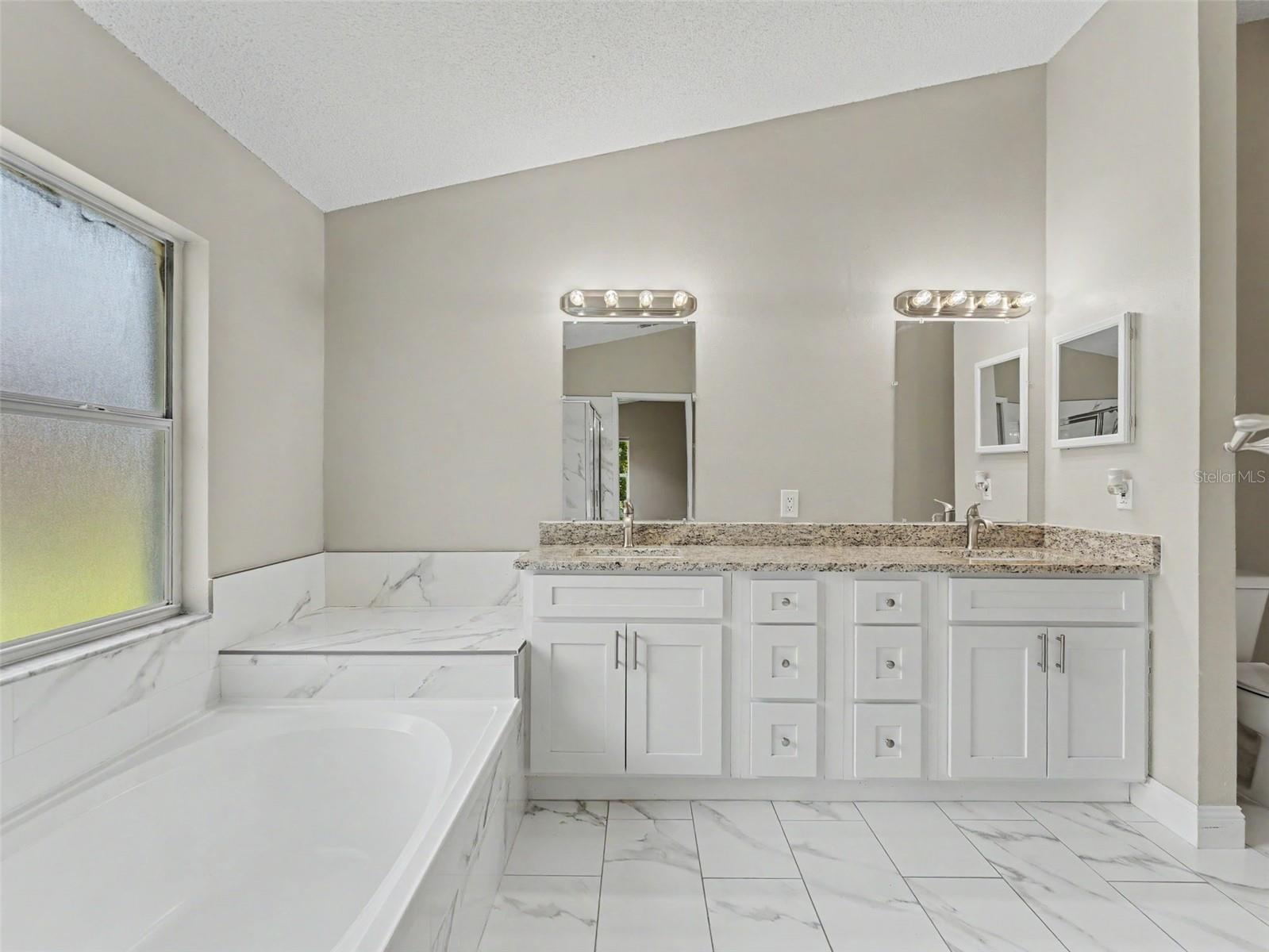 THE WILLOWS UNIT 3 - Residential