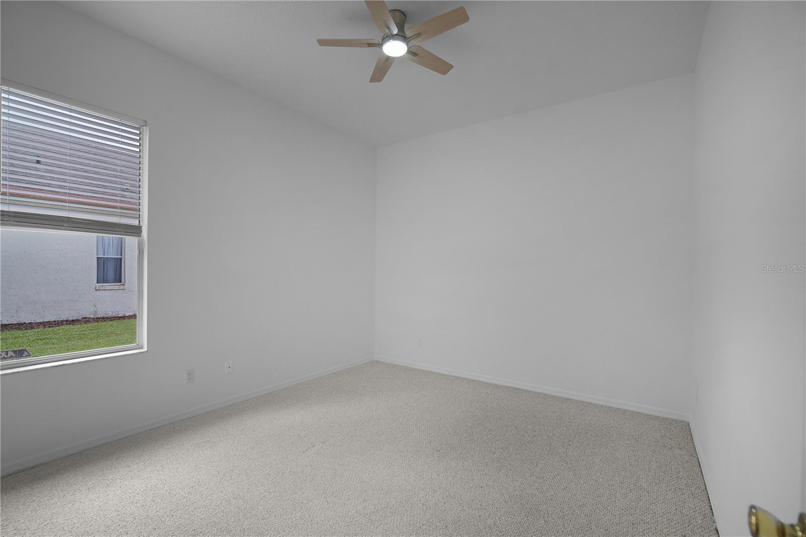 UNIVERSITY ESTATES - Residential