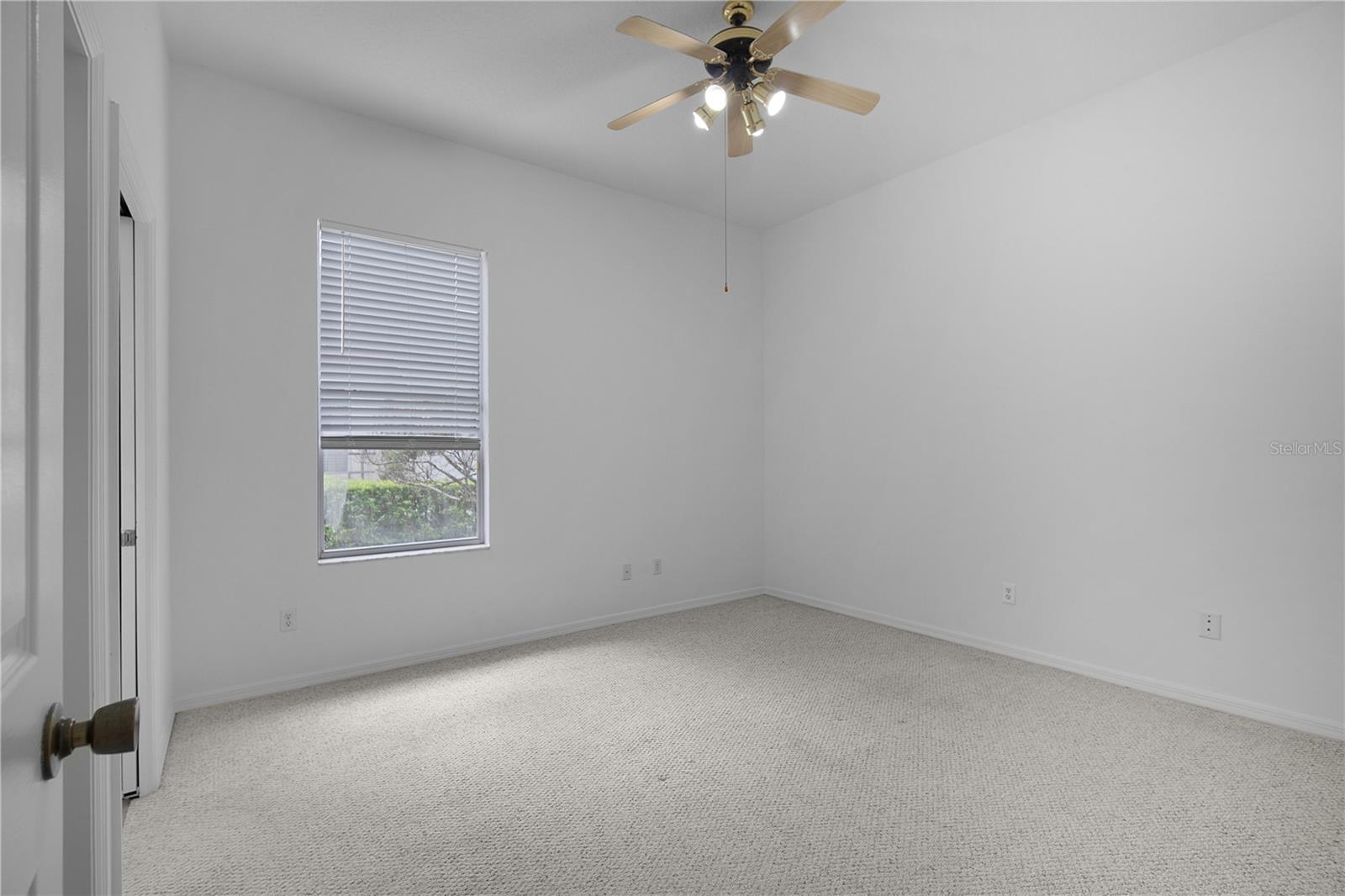 UNIVERSITY ESTATES - Residential